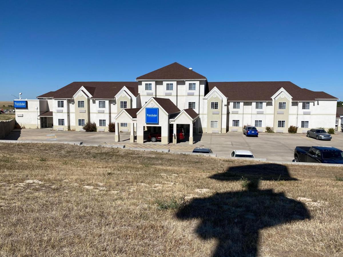Chadron Inn & Suites Экстерьер фото