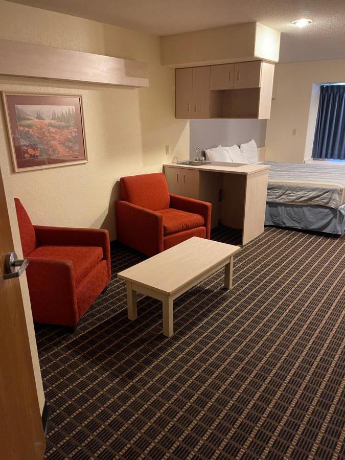 Chadron Inn & Suites Экстерьер фото