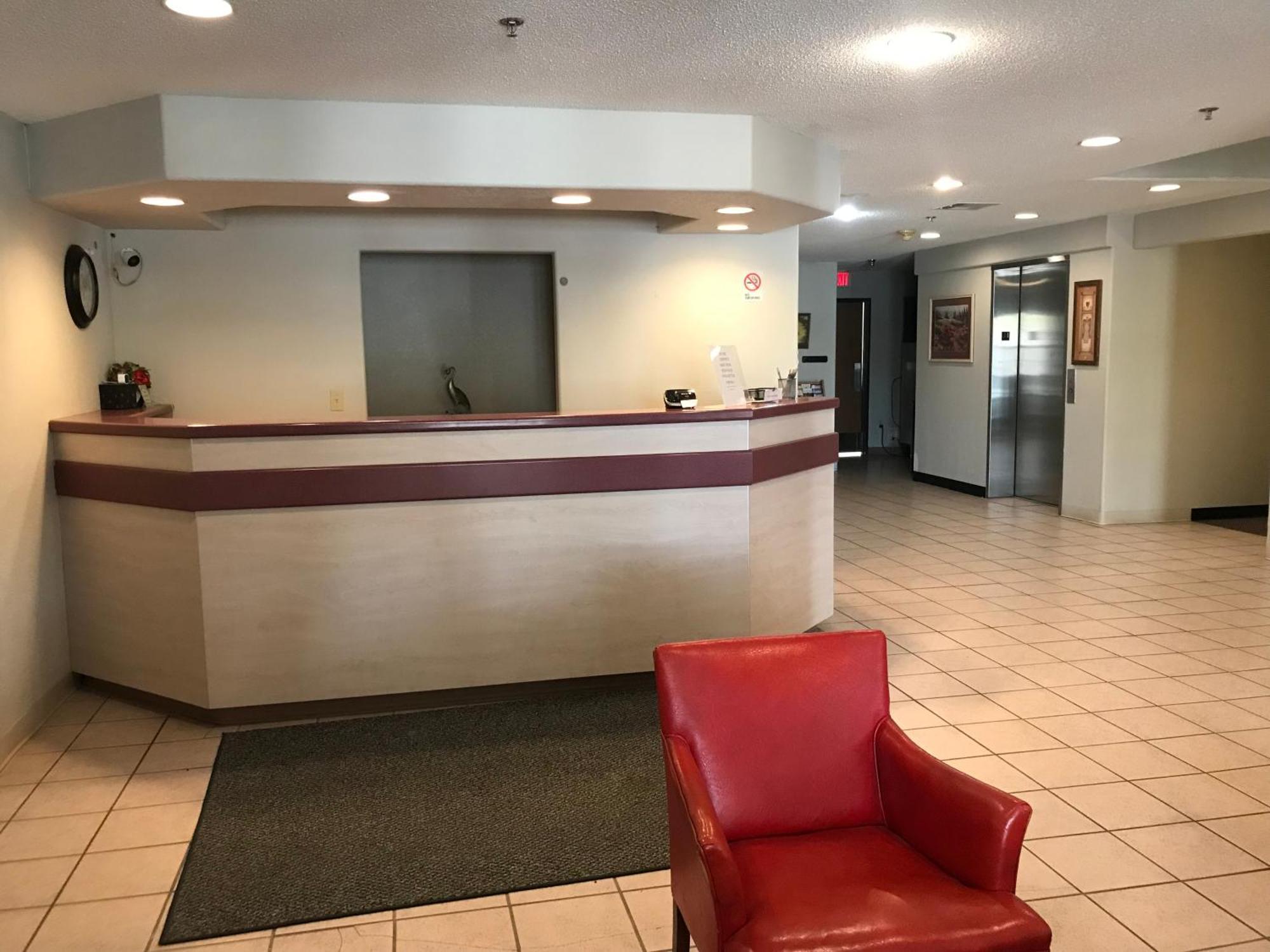 Chadron Inn & Suites Экстерьер фото