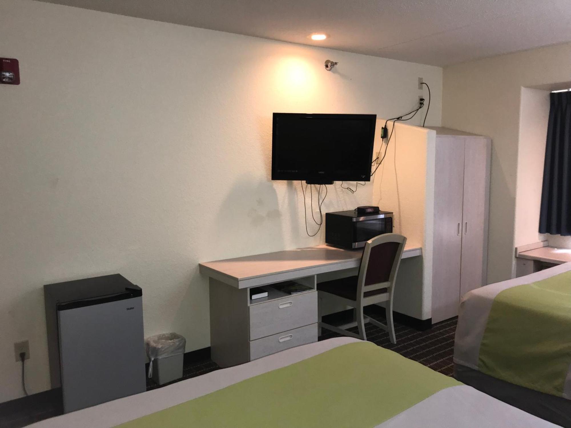 Chadron Inn & Suites Экстерьер фото
