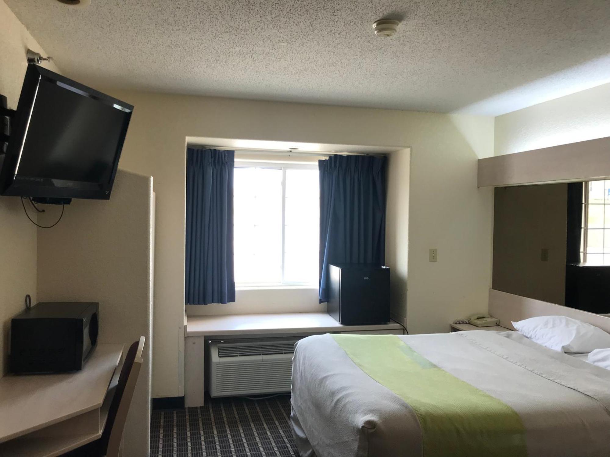 Chadron Inn & Suites Экстерьер фото