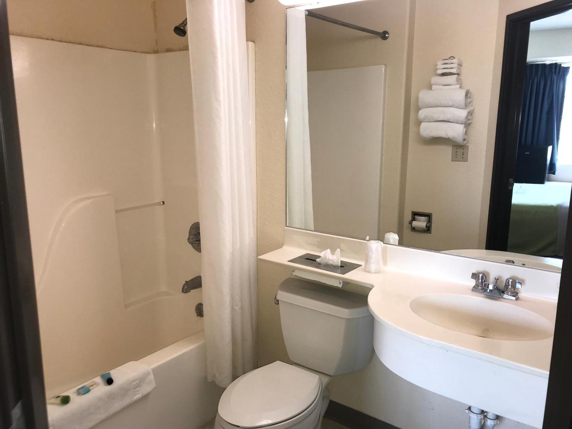 Chadron Inn & Suites Экстерьер фото